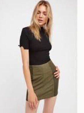 Free People mini skirt army green back zipper size 6